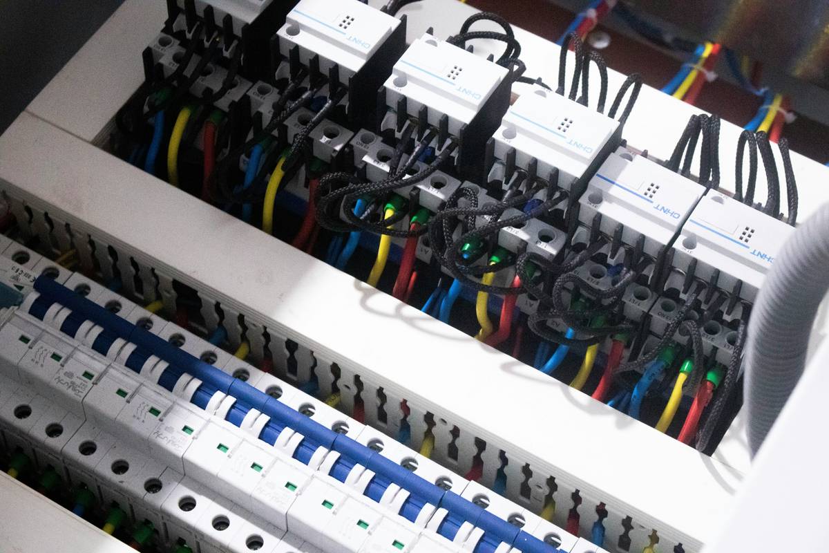 How to Wire a Curtain Motor: 7 Proven Steps to Avoid Costly Mistakes
